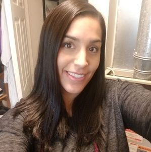 Meet your Posher, Stephanie